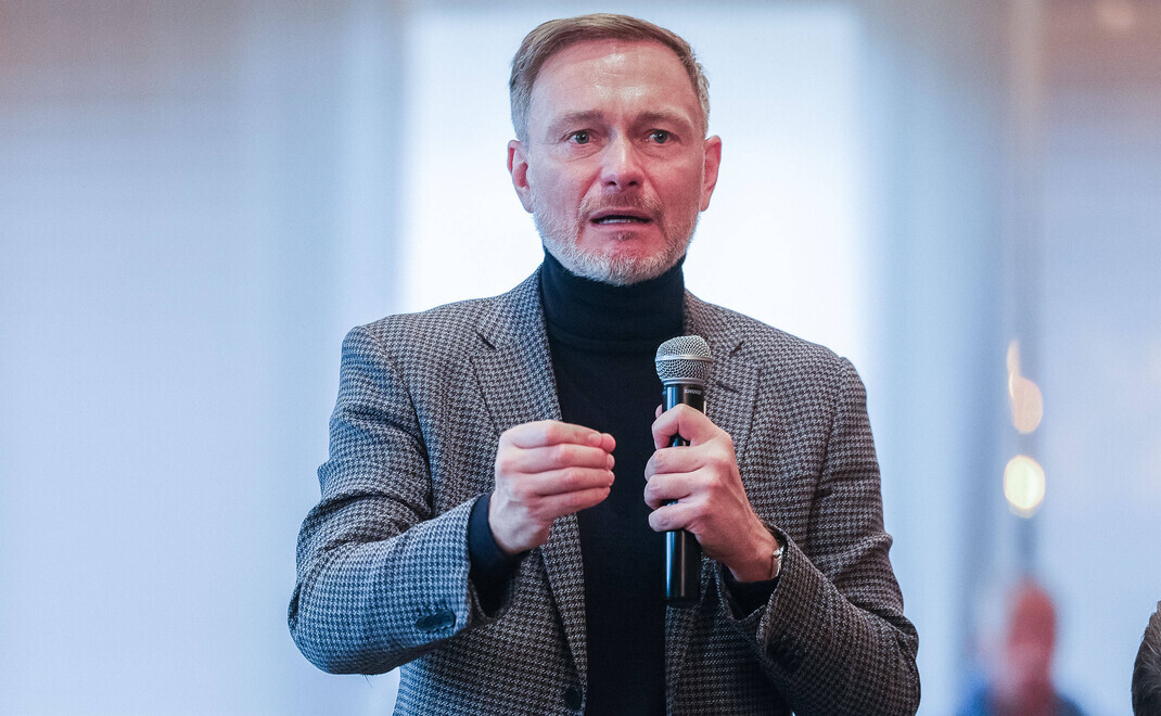 -D-rfen-die-Gesellschaft-nicht-weiter-schonen-So-reagieren-Versicherer-auf-Lindners-Rentenreform-Vorschl-ge
