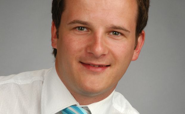 Sven Hennig ist Versicherungsmakler aus Bergen auf Rügen.