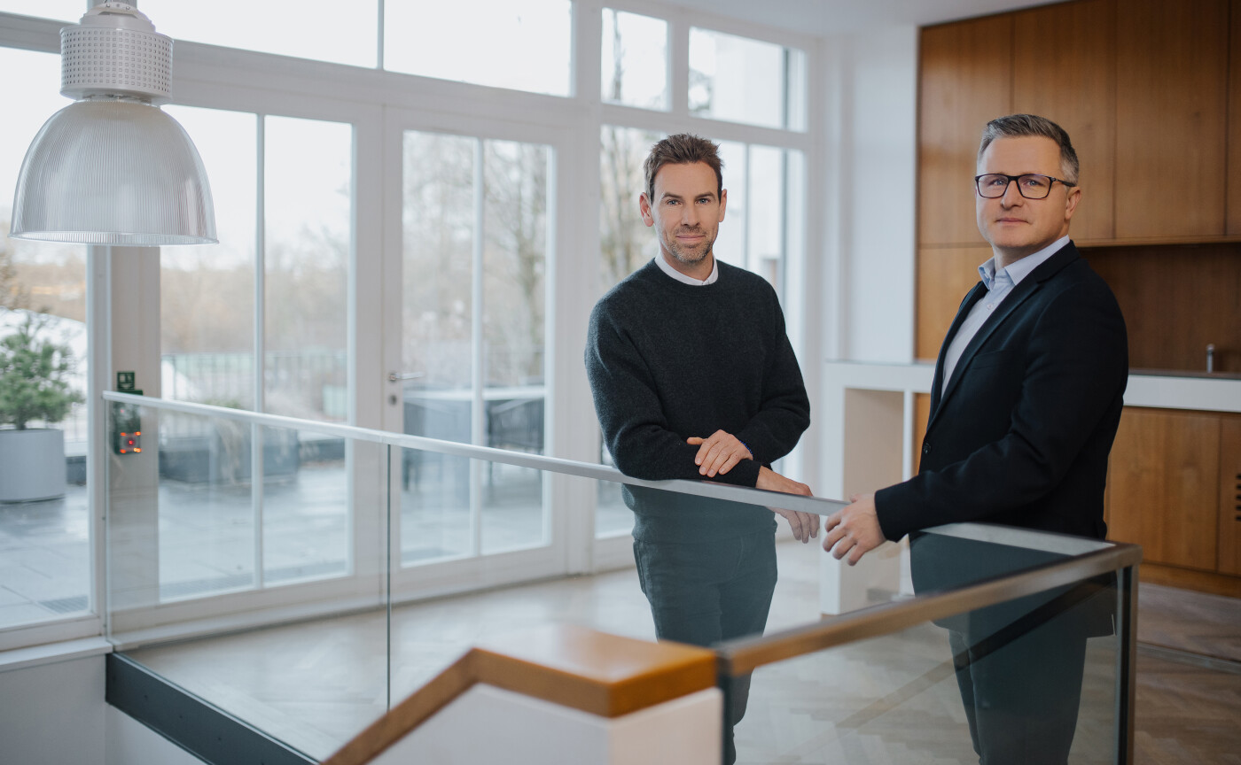Dr. Jan Ehrhardt (l.), stv. Vorstandsvorsitzender von DJE, und Stefan Breintner, Leiter Research, managen den DJE – Dividende & Substanz