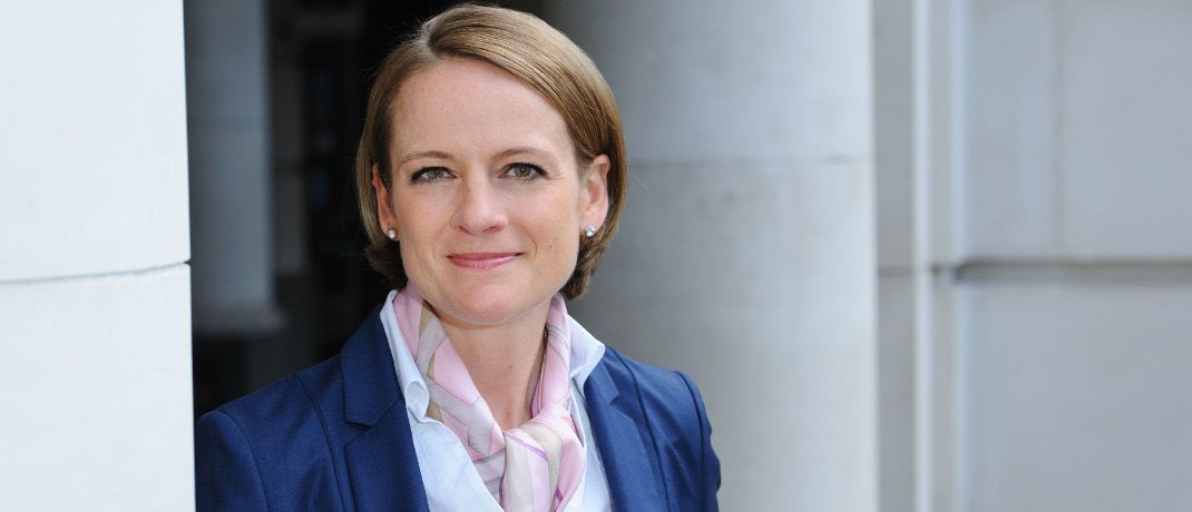 Sonja Laud arbeitet seit 2017 als Leiterin des Aktien-Managements bei Fidelity International. Die gebürtige Ahrensburgerin lebt seit 2005 in London und managte dort zuerst bei Schroders Dividendenfonds, später bei Barings Multi-Asset-Strategien